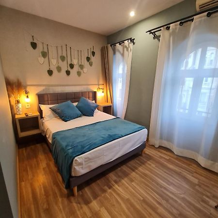 Luxury Green Hostal Madrid Gran Via Kültér fotó