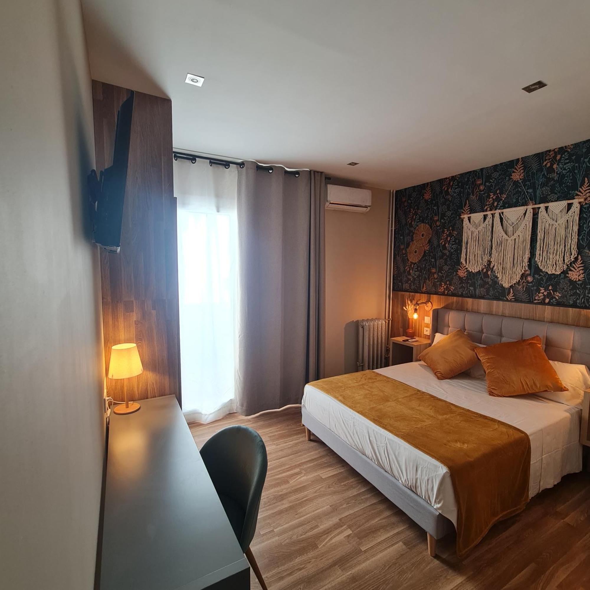 Luxury Green Hostal Madrid Gran Via Kültér fotó